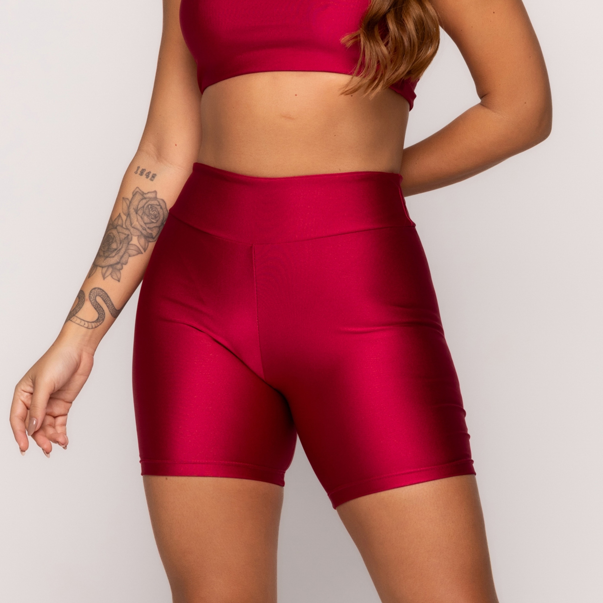 Bermuda Fitness Brilhosa - Vermelho G Bermuda Fitness Brilhosa - Vermelho G