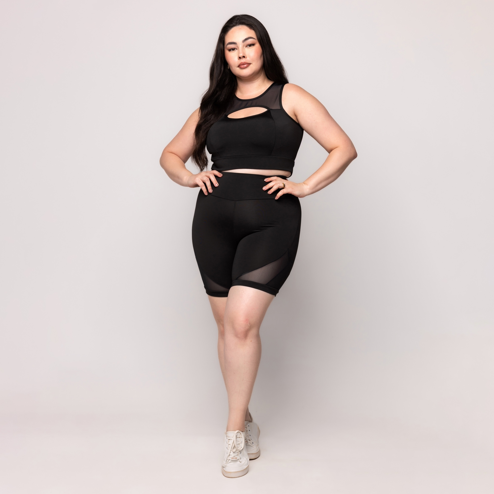 Bermuda Fitness Detalhe Em Tule