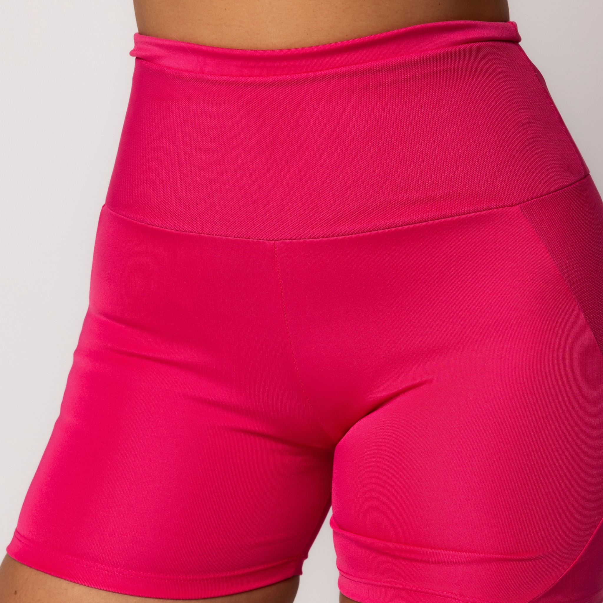 Bermuda Fitness Detalhe Em Tule