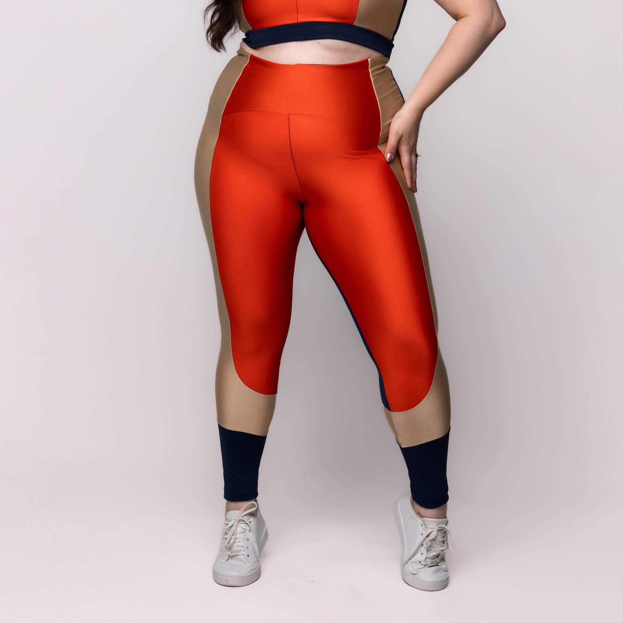 Calça Legging Brilhosa Plus Size - Laranja 46 Calça Legging Brilhosa Plus Size - Laranja 46