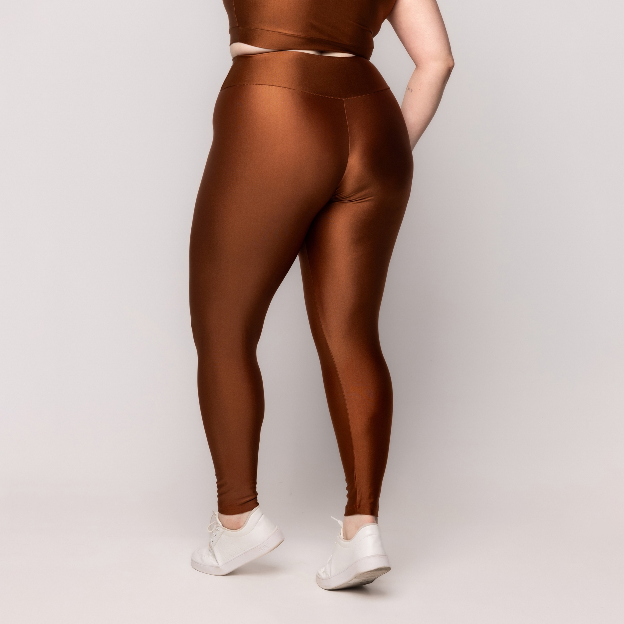 Calça Legging Brilhosa Plus Size