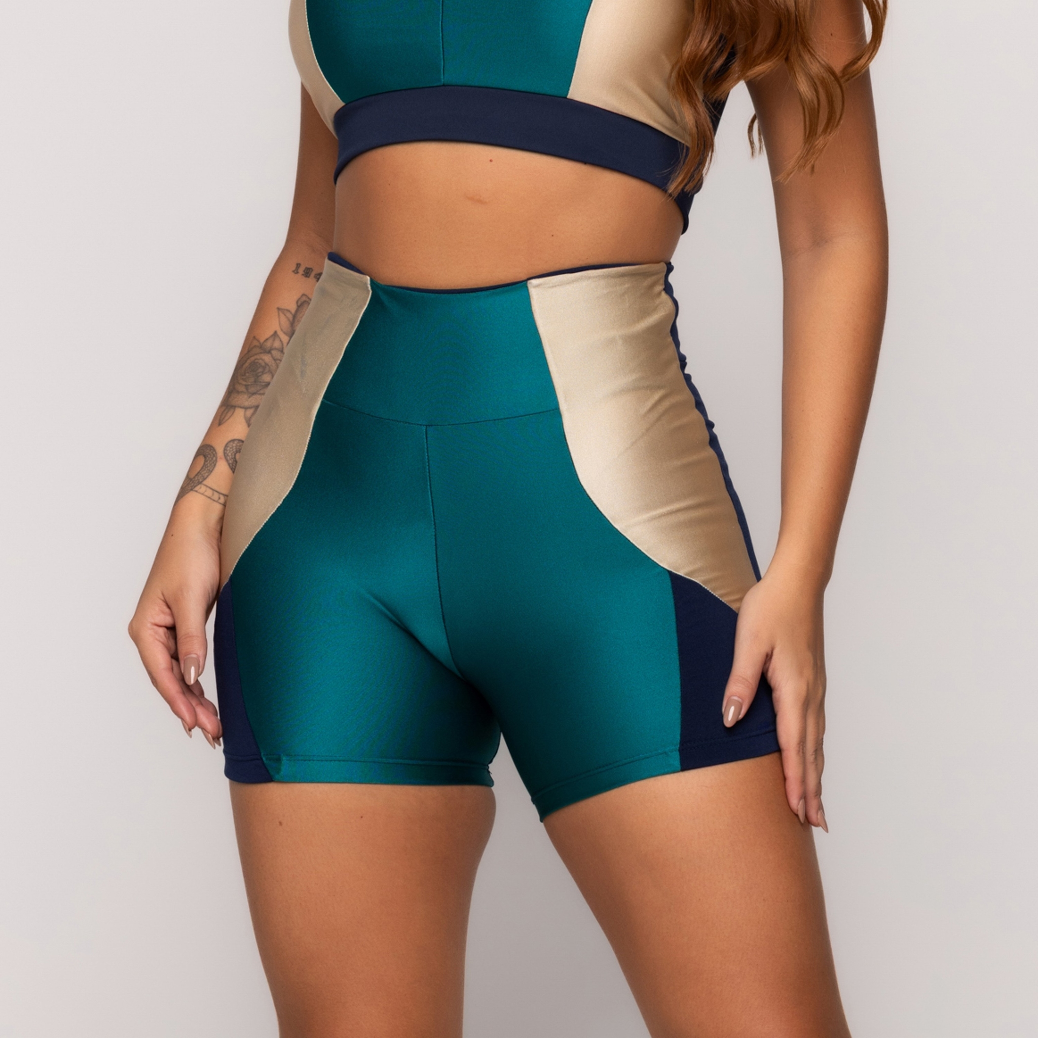 Bermuda Fitness Color - Azul G Bermuda Fitness Color - Azul G