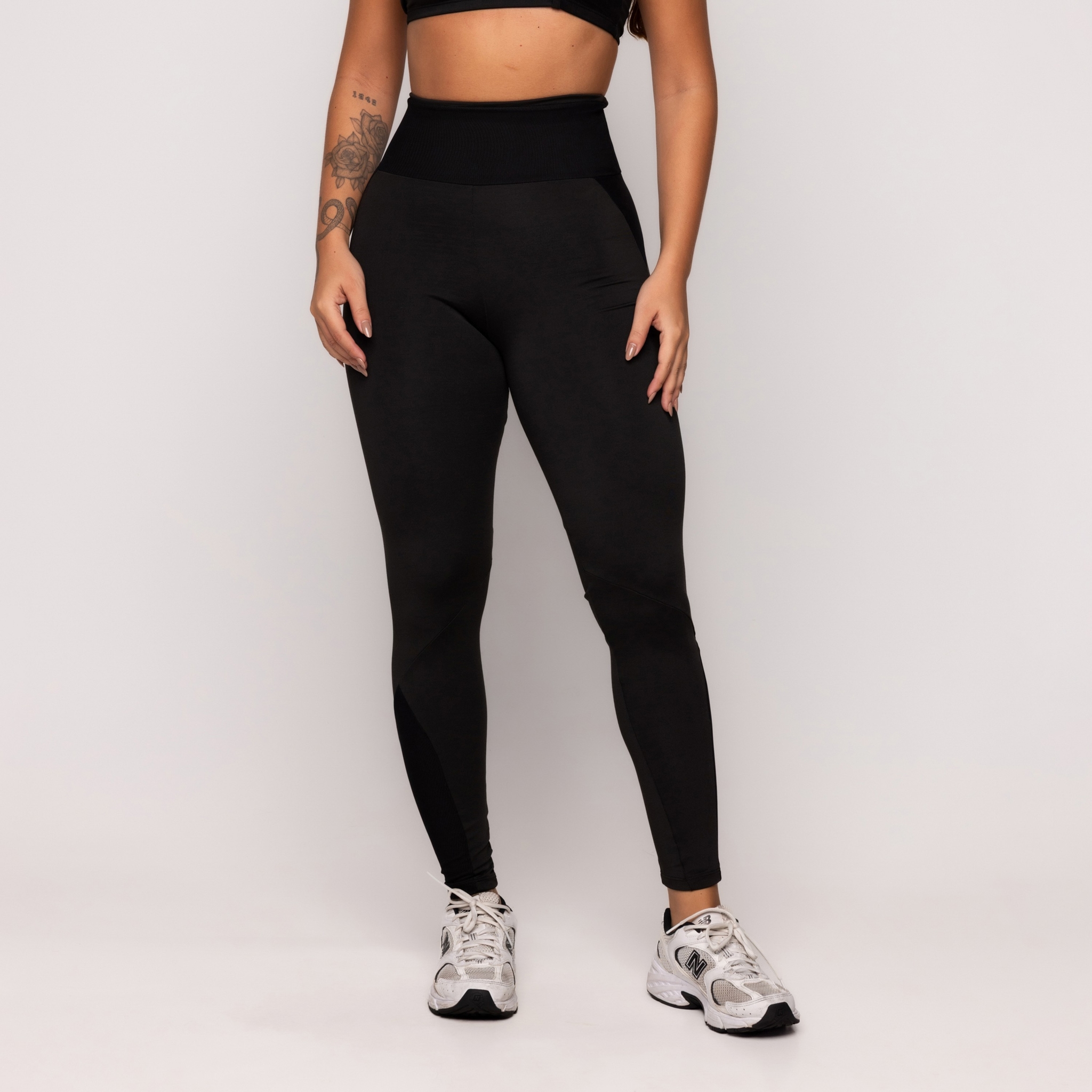 Calça Legging Detalhe em Tule
