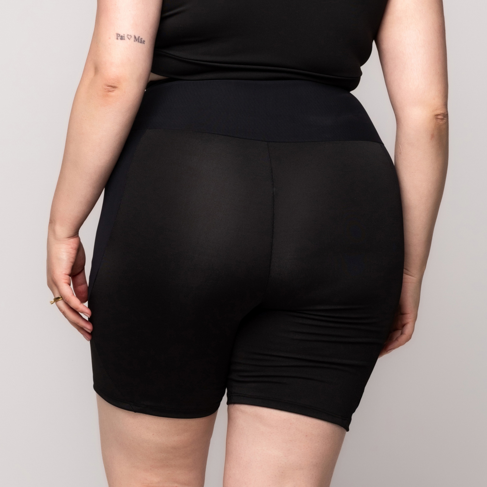 Bermuda Fitness Tule Plus Size