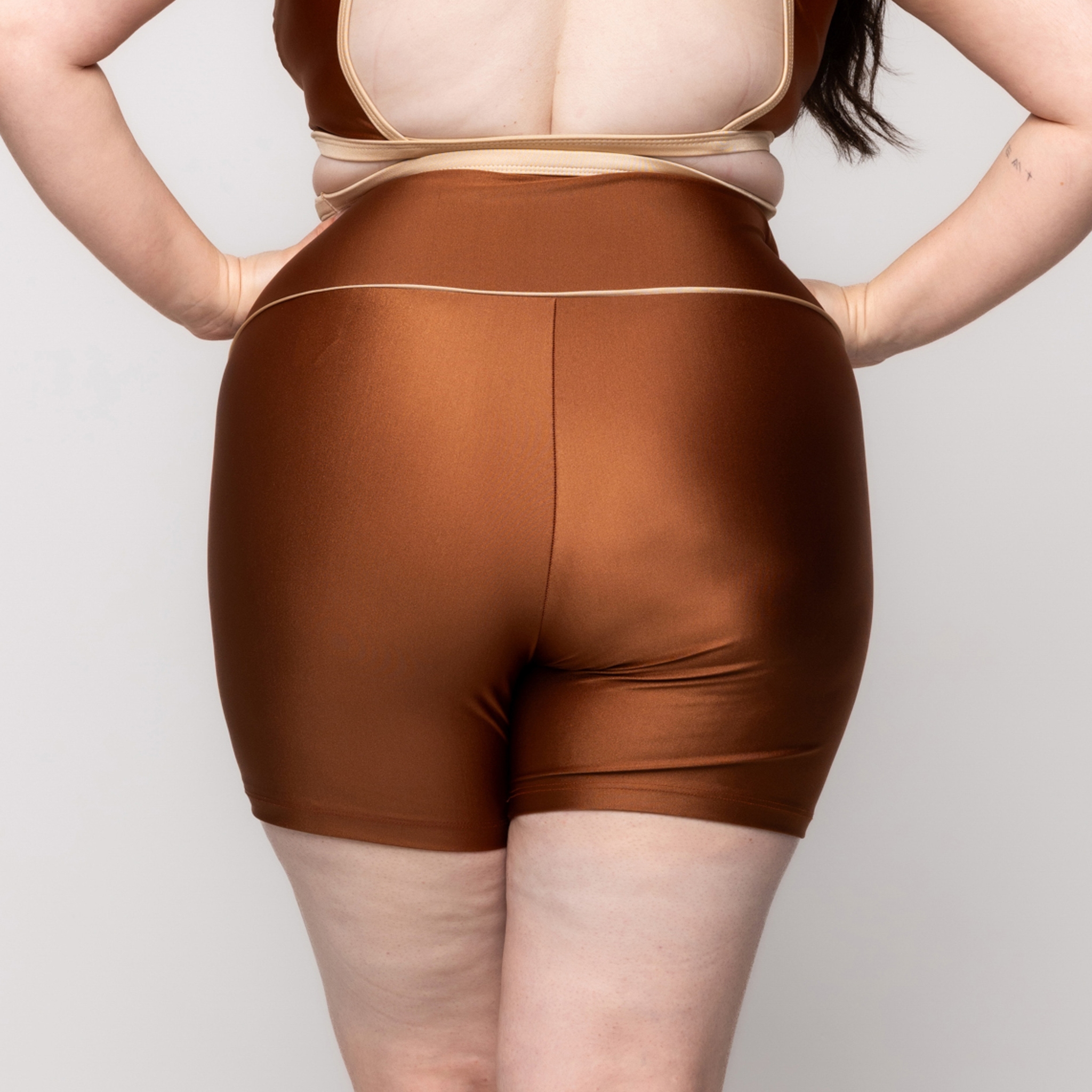 Bermuda Brilhosa Fitness Plus Size