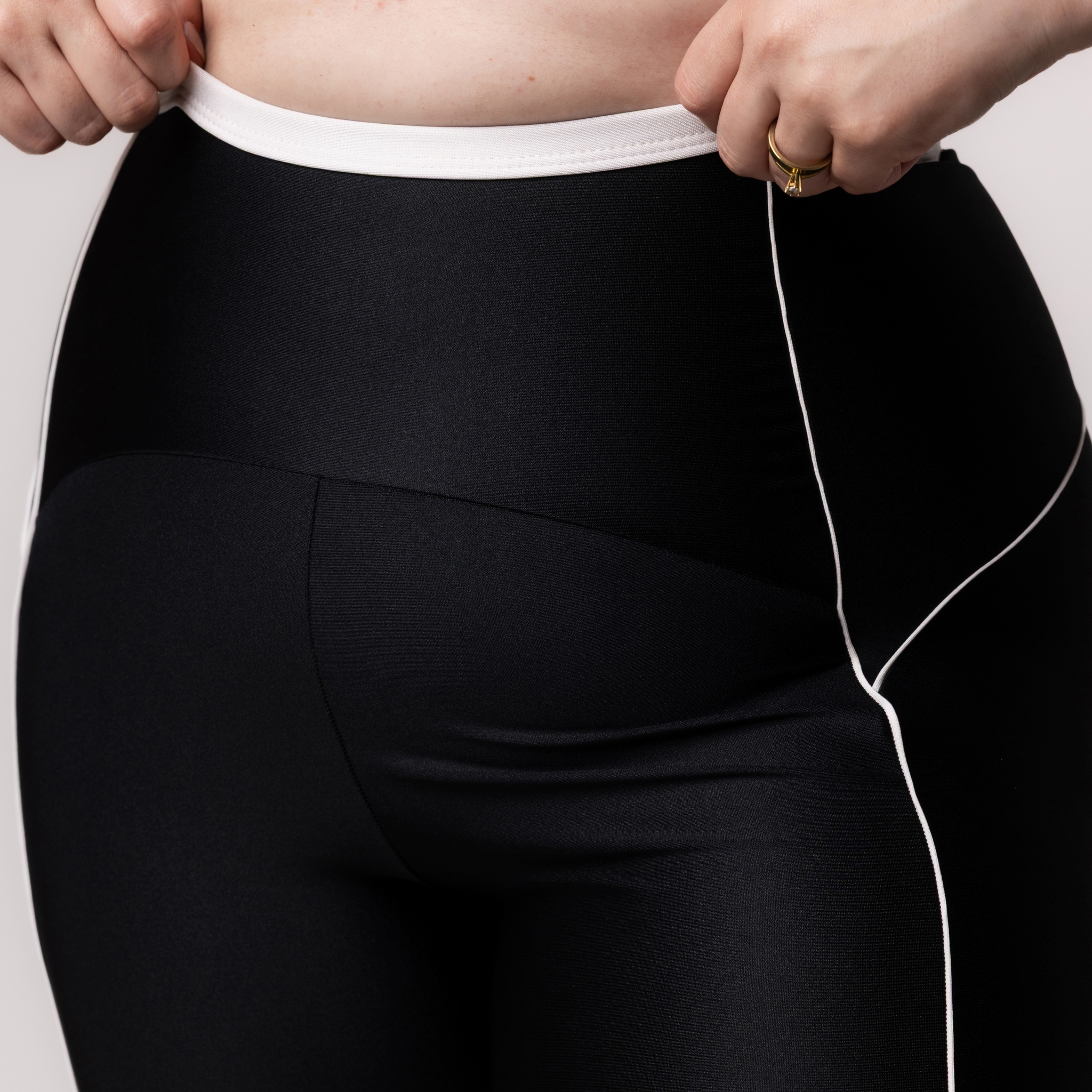 Bermuda Brilhosa Fitness Plus Size