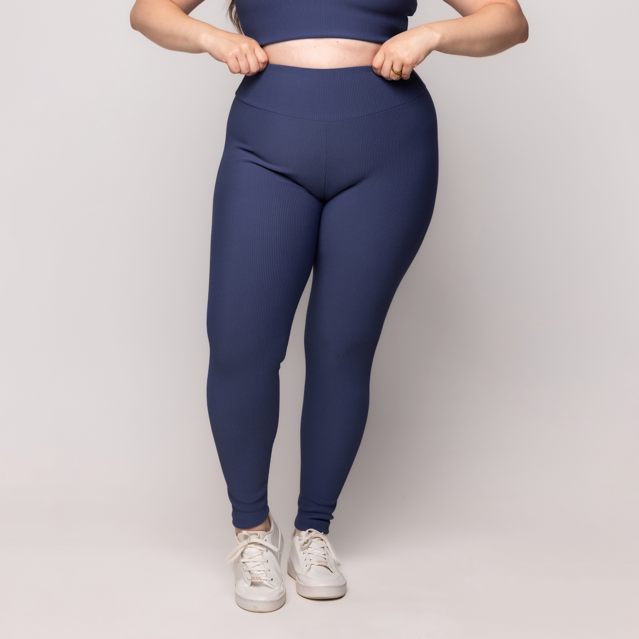 Calça Legging Canelado Fitness Plus Size zero transparência - Azul 46 Calça Legging Canelado Fitness Plus Size zero transparência - Azul 46