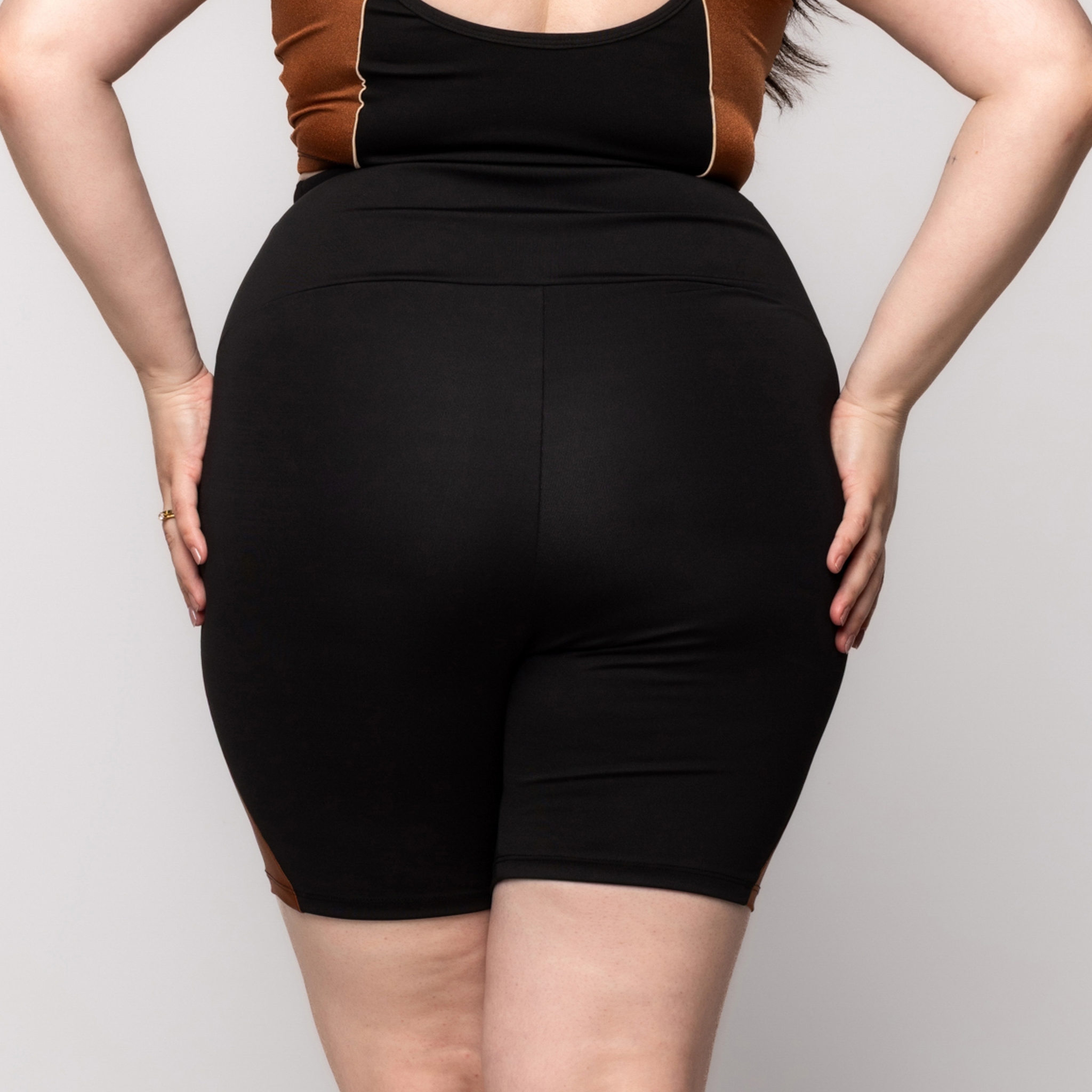 Bermuda Fitness Plus Size Feminina