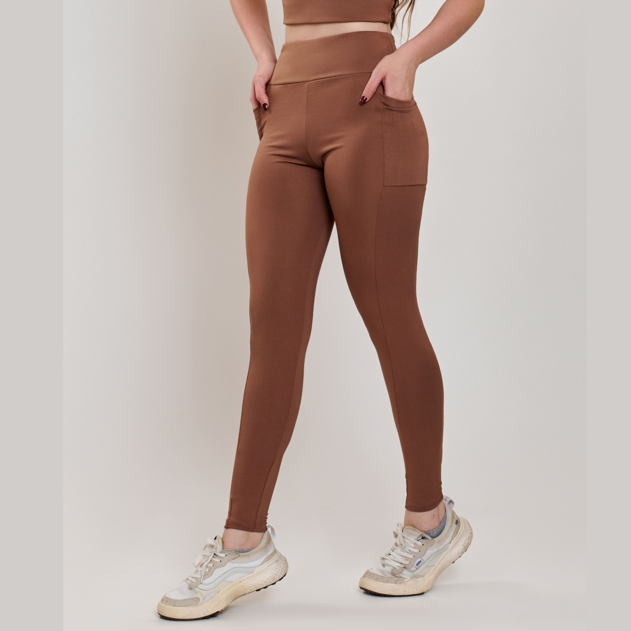 Calça Legging com Bolso