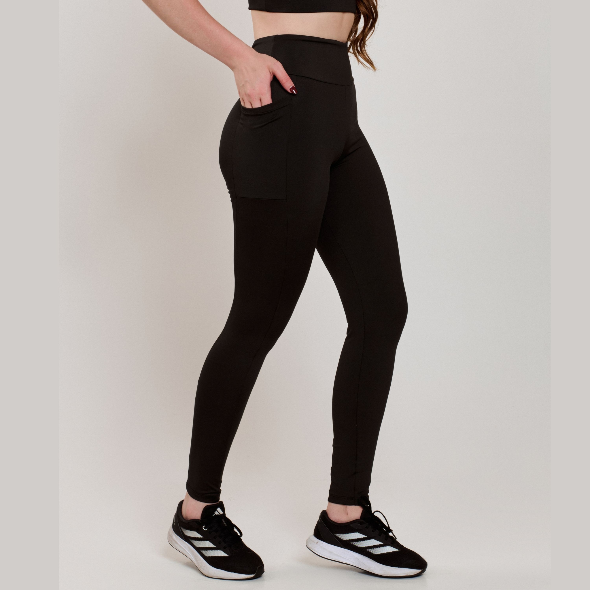 Calça Legging com Bolso - Preto G Calça Legging com Bolso - Preto G