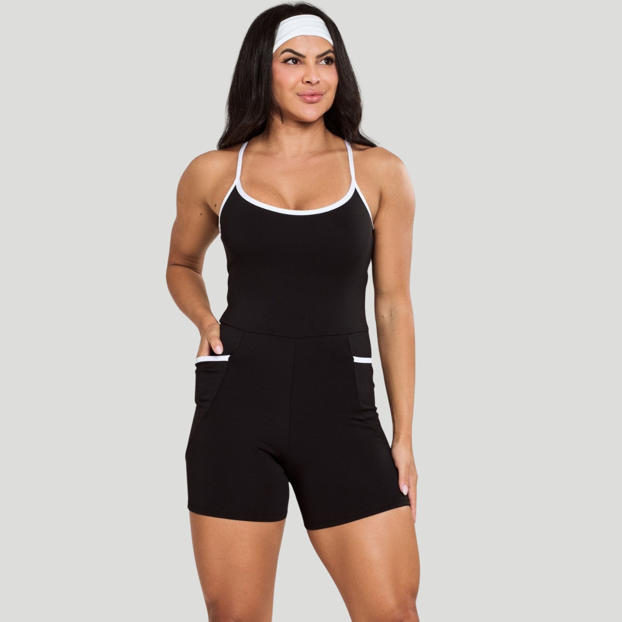 Macaquinho Fitness Com Bolso Feminino - Preto G Macaquinho Fitness Com Bolso Feminino - Preto G