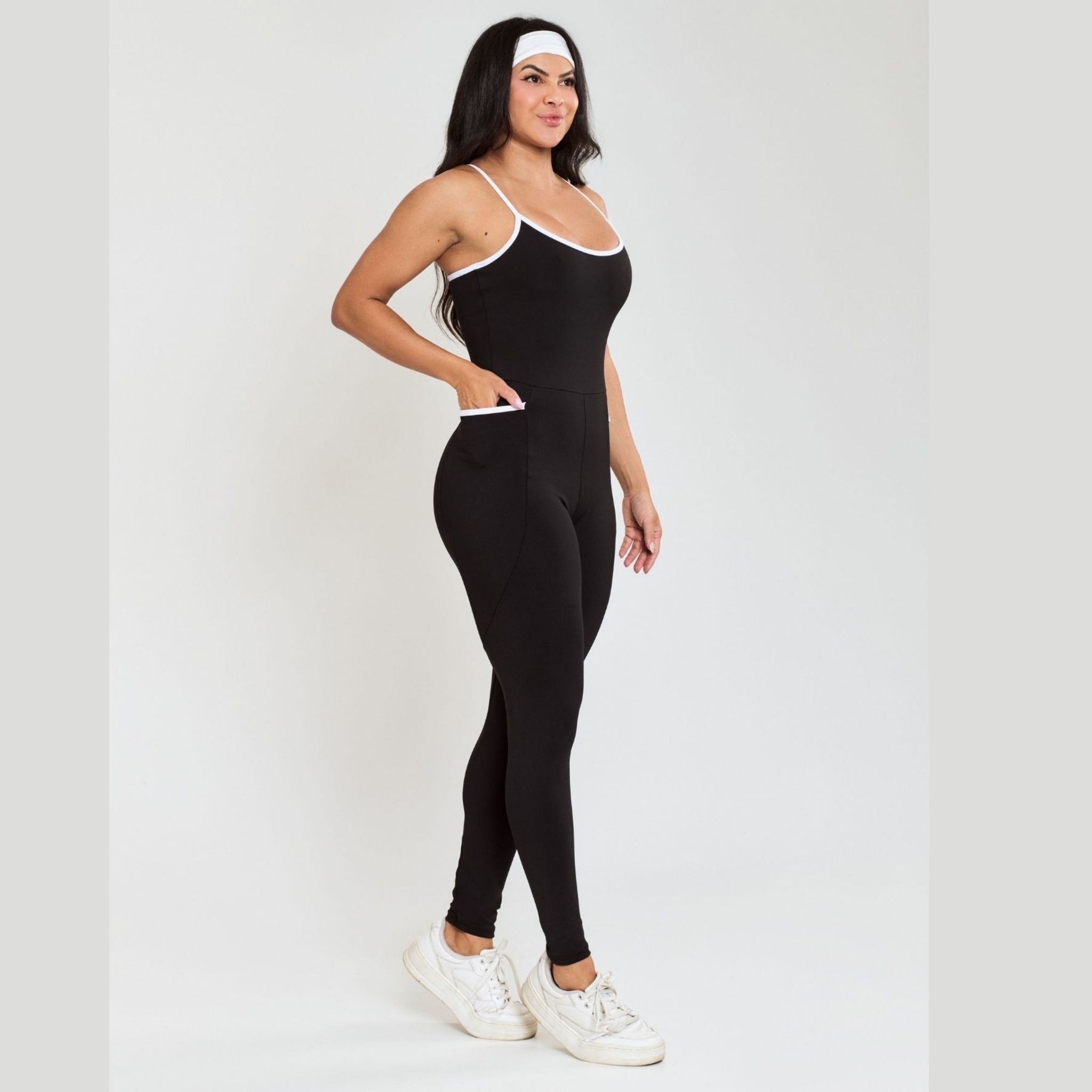 Macacão Fitness Com Bolso Lateral - Preto G Macacão Fitness Com Bolso Lateral - Preto G