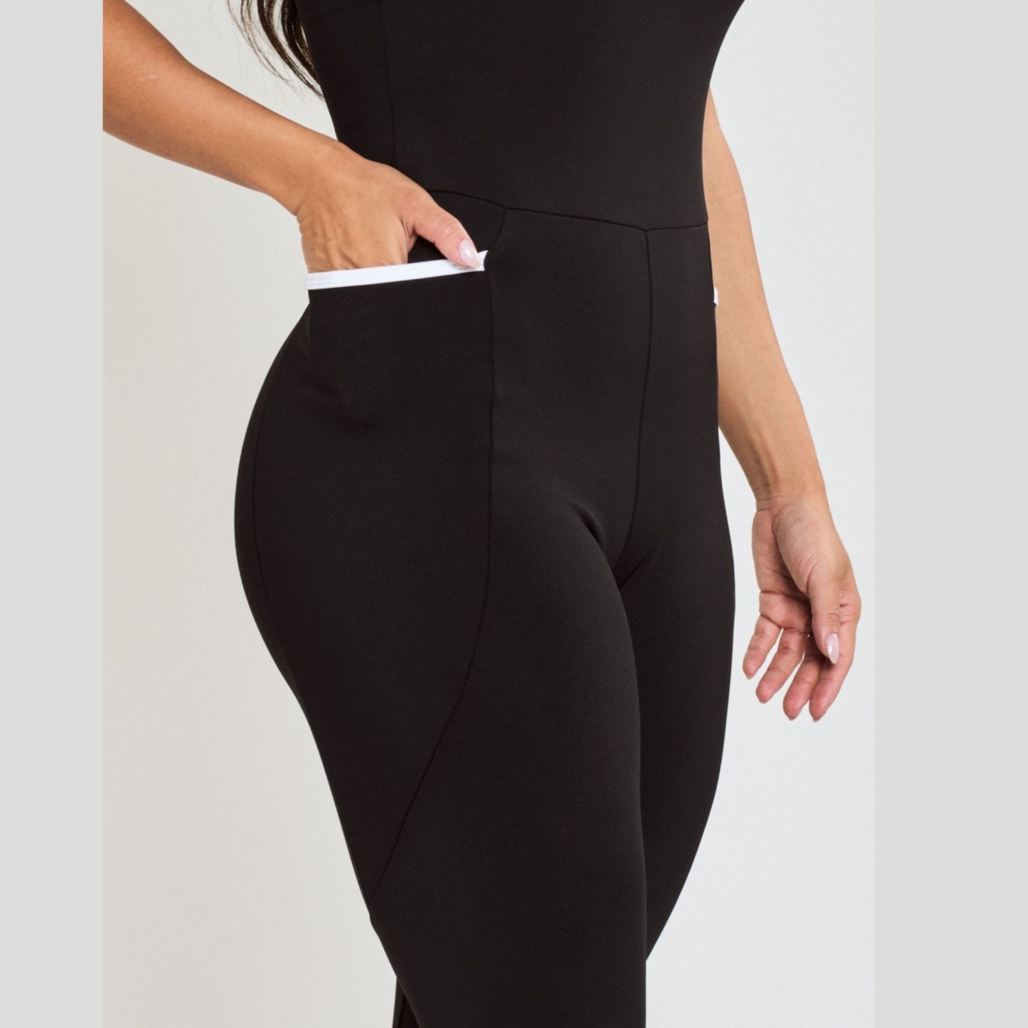 Macacão Fitness Com Bolso Lateral