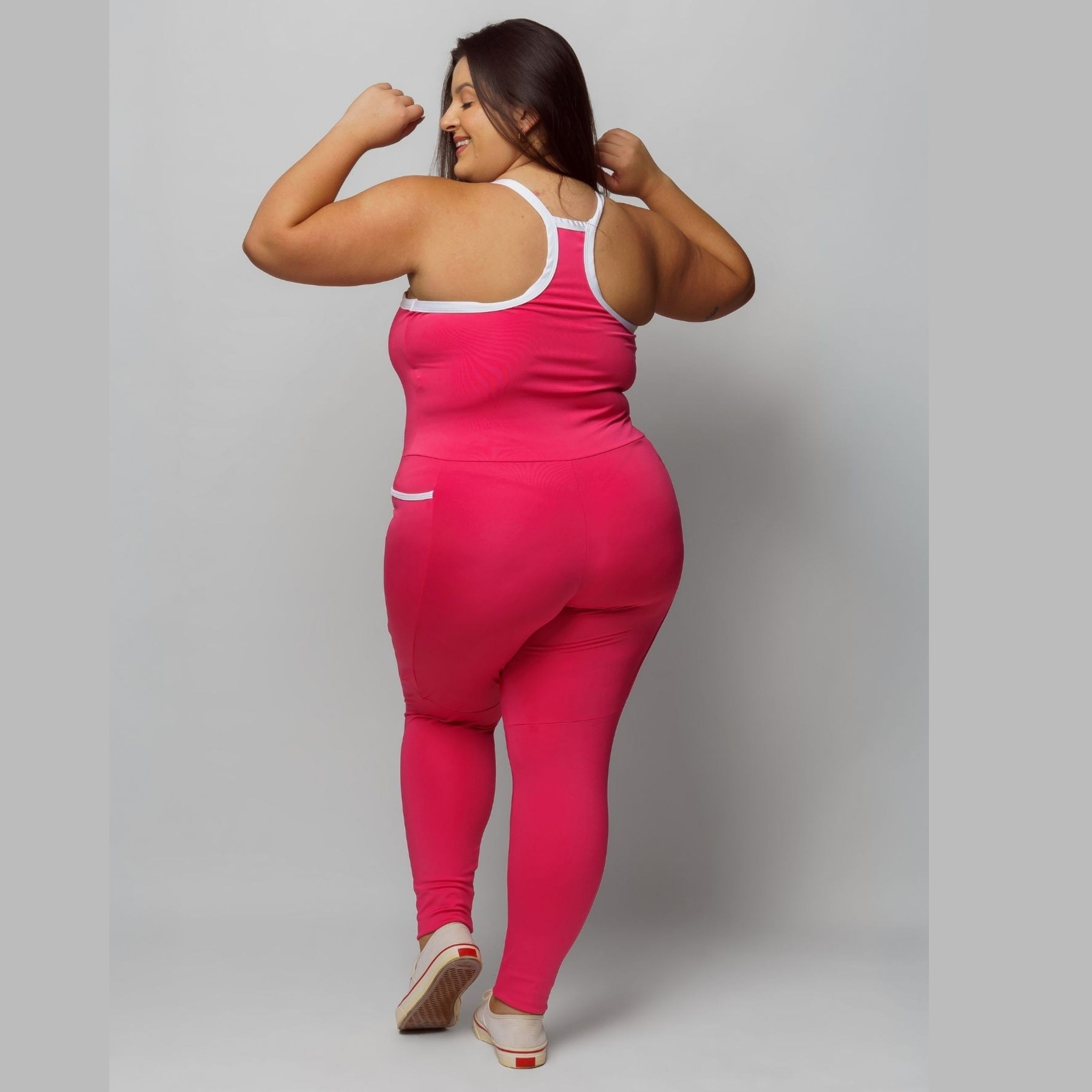 Macacão Fitness Com Bolso Plus Size Feminino Zero Transparência