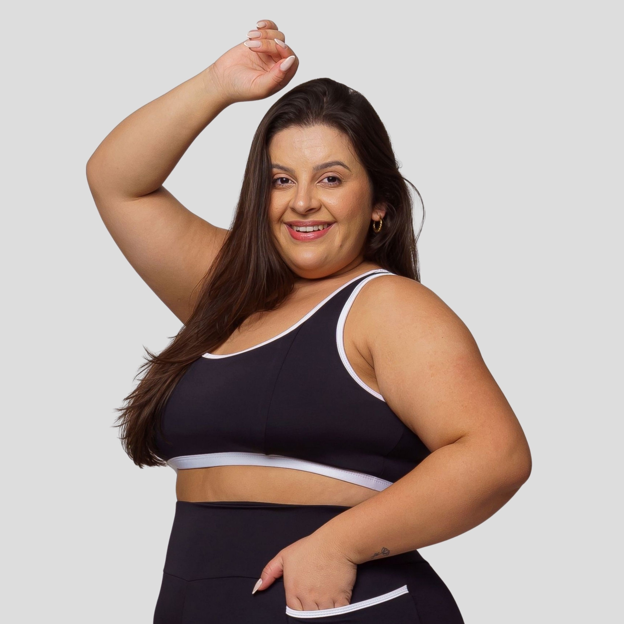 Top Fitness Plus Size Feminino - Preto 46 Top Fitness Plus Size Feminino - Preto 46