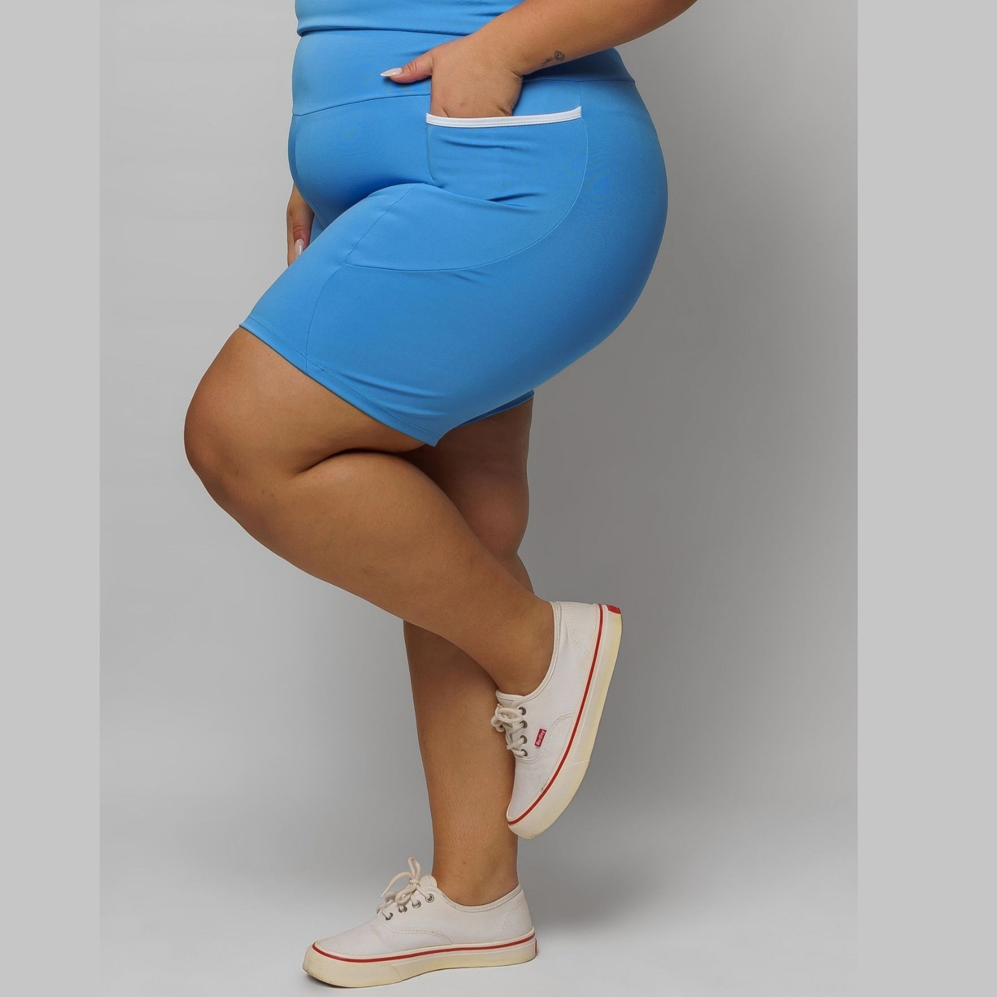 Bermuda com Bolso Plus Size Feminina Zero Transparência