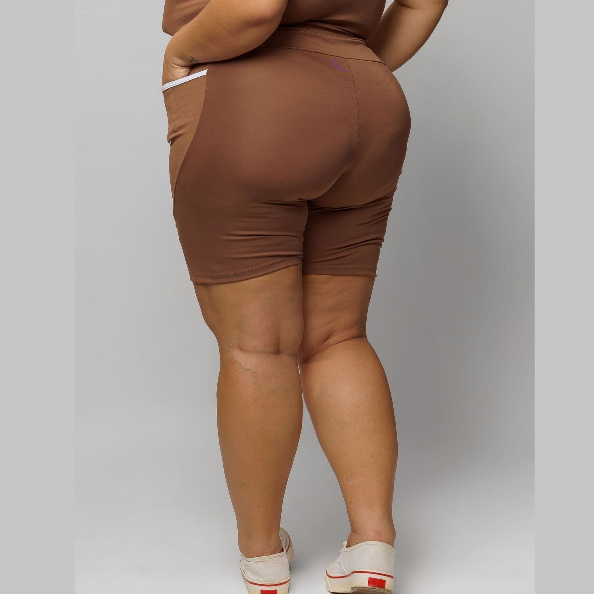 Bermuda com Bolso Plus Size Feminina Zero Transparência