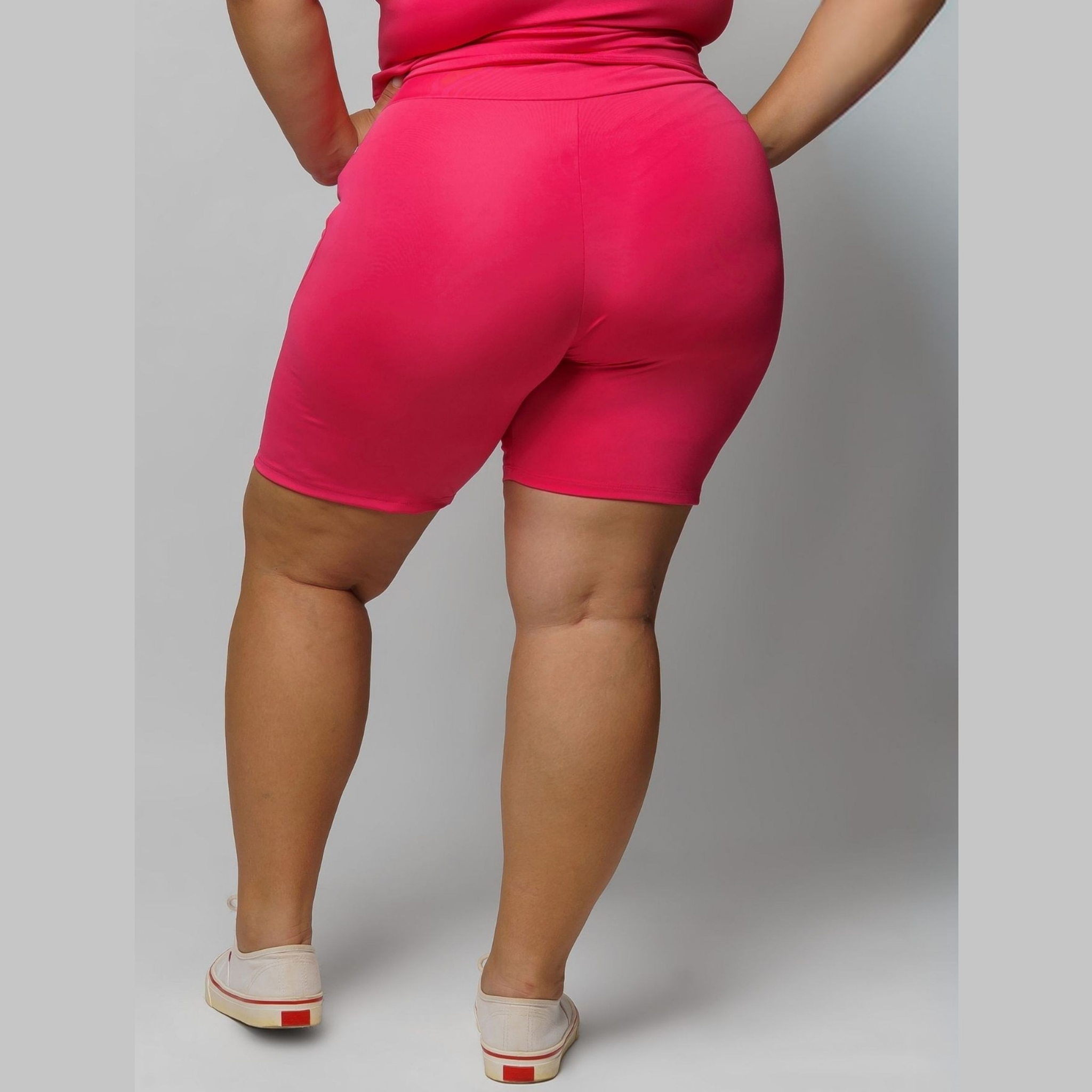 Bermuda com Bolso Plus Size Feminina Zero Transparência