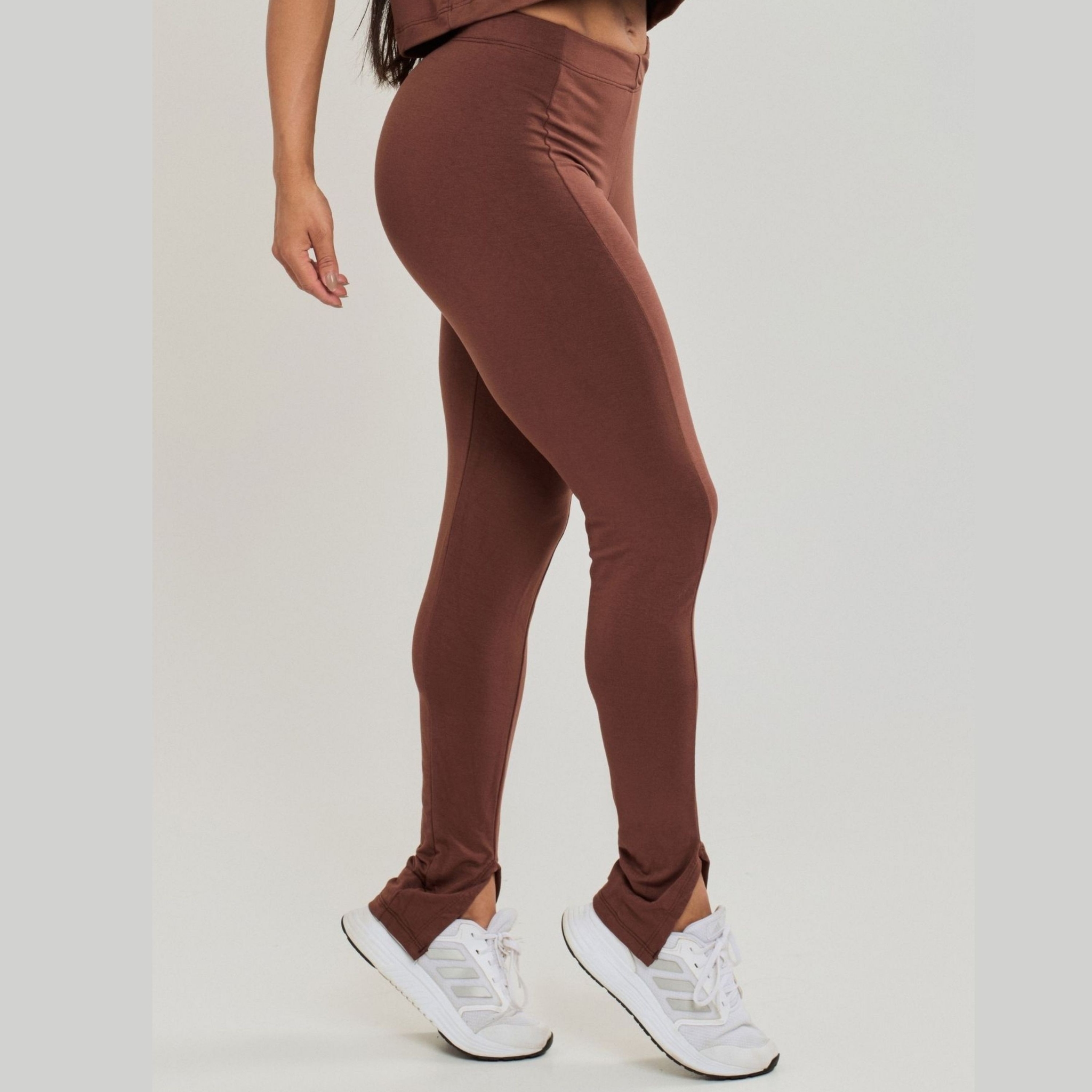 Calça Legging com Abertura na Barra Feminina