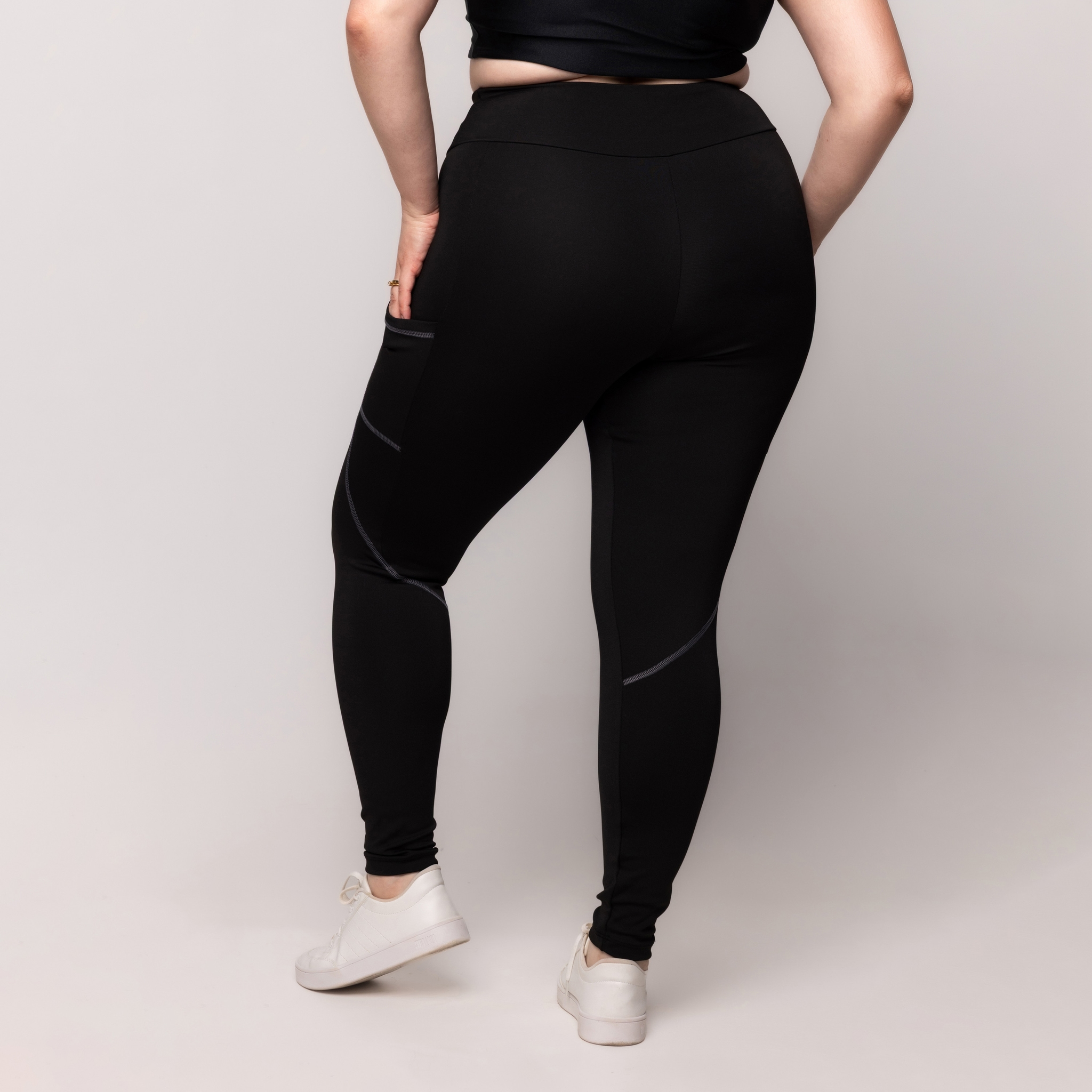 Calça Com Bolso Plus Size