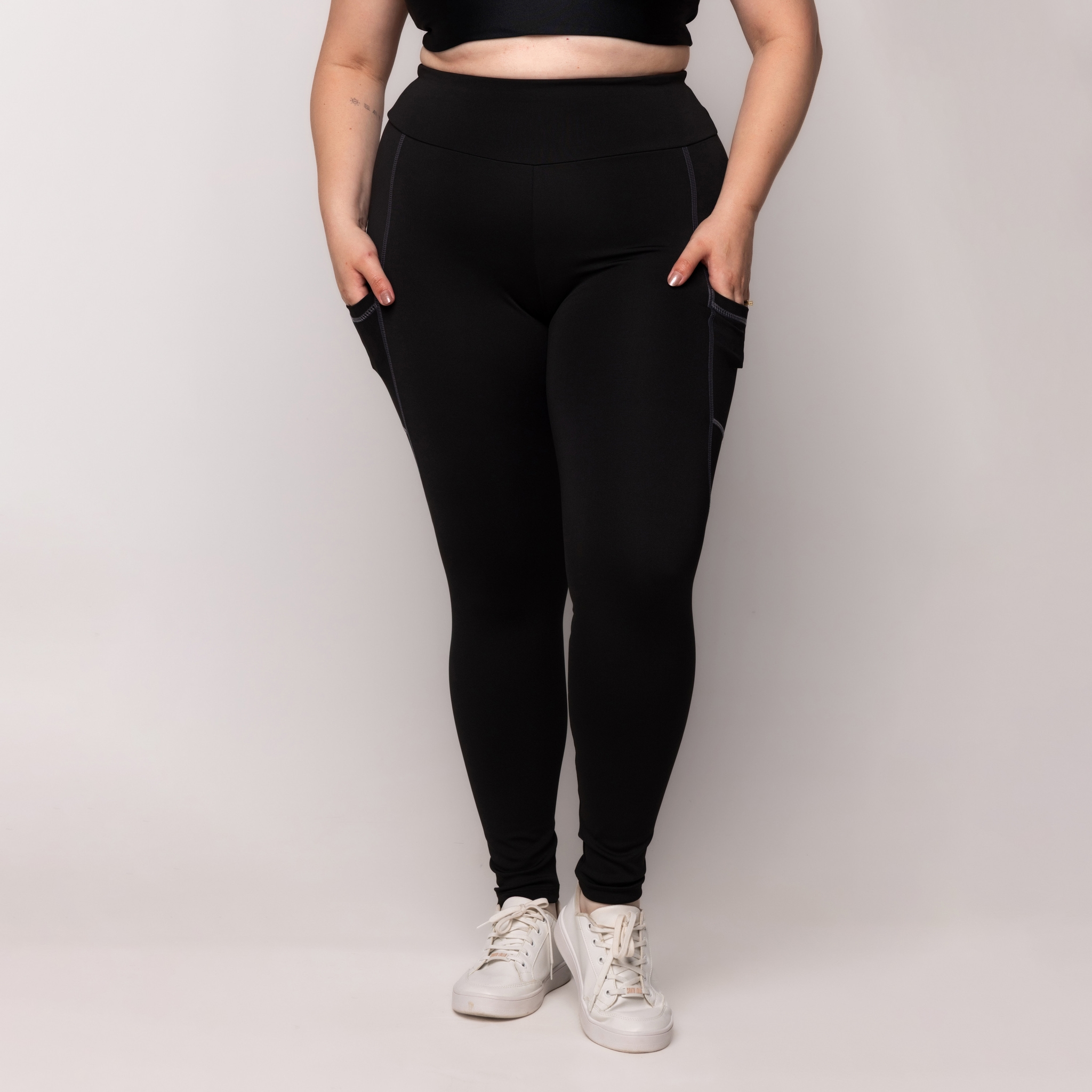 Calça Com Bolso Plus Size