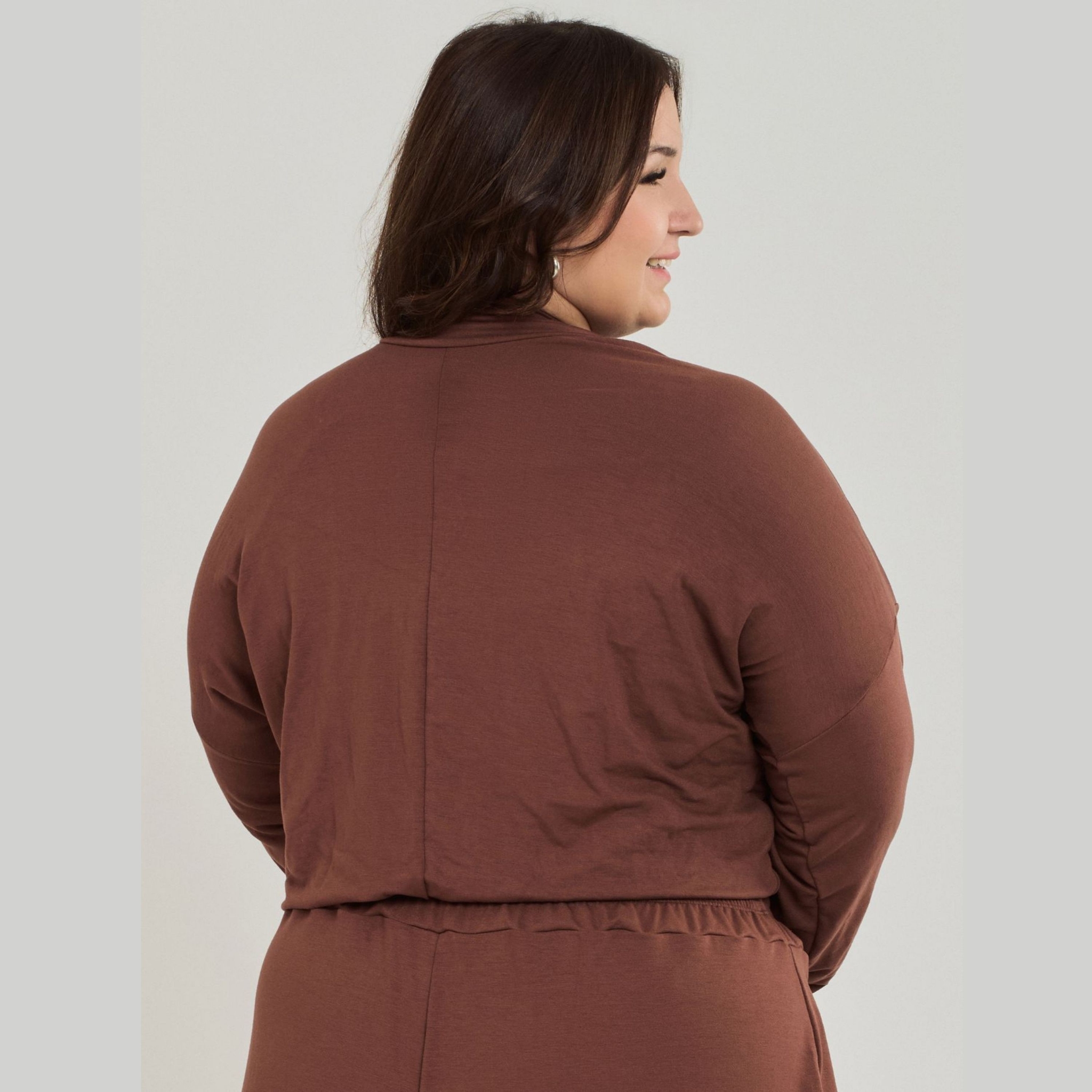 Casaco Plus Size de Gola Alta Feminina