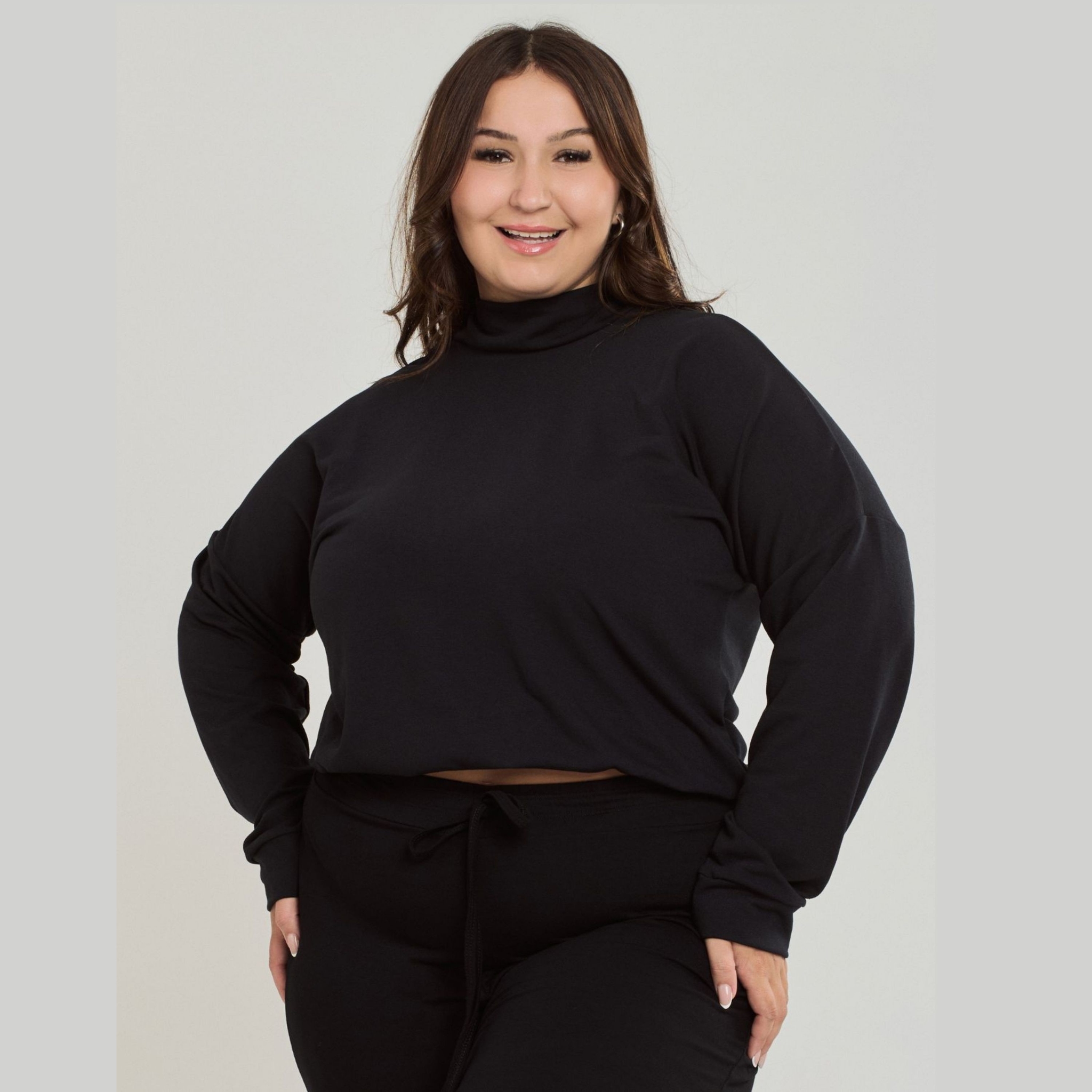 Casaco Plus Size de Gola Alta Feminina - Preto 46 Casaco Plus Size de Gola Alta Feminina - Preto 46