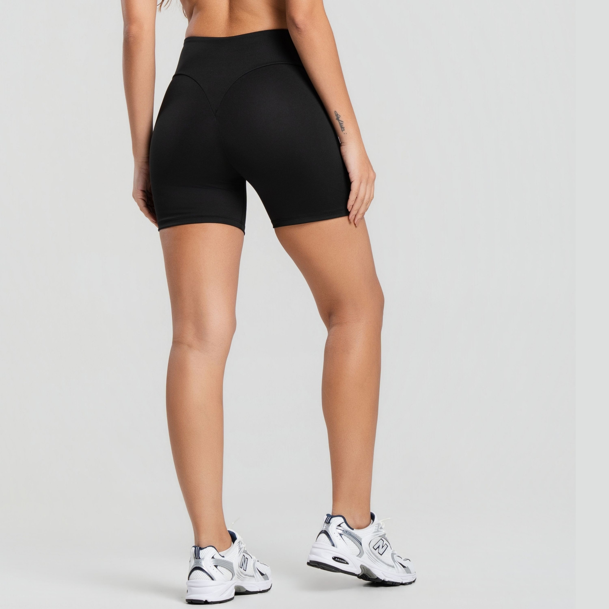 Bermuda Empina Bumbum Feminina
