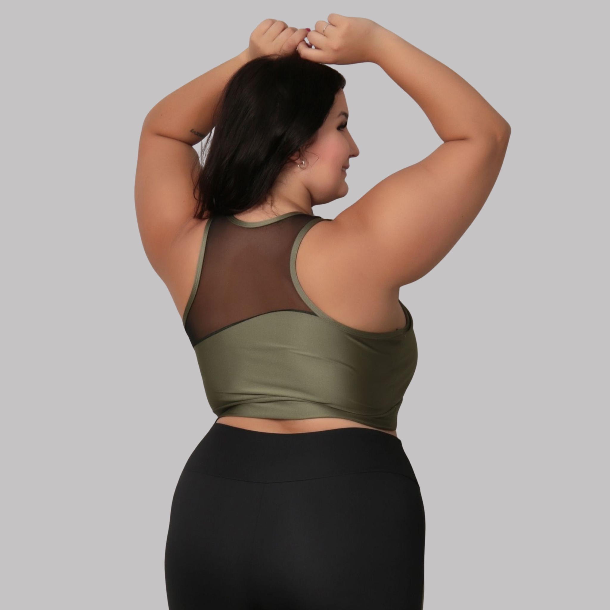 Top Detalhe em Tule Plus size
