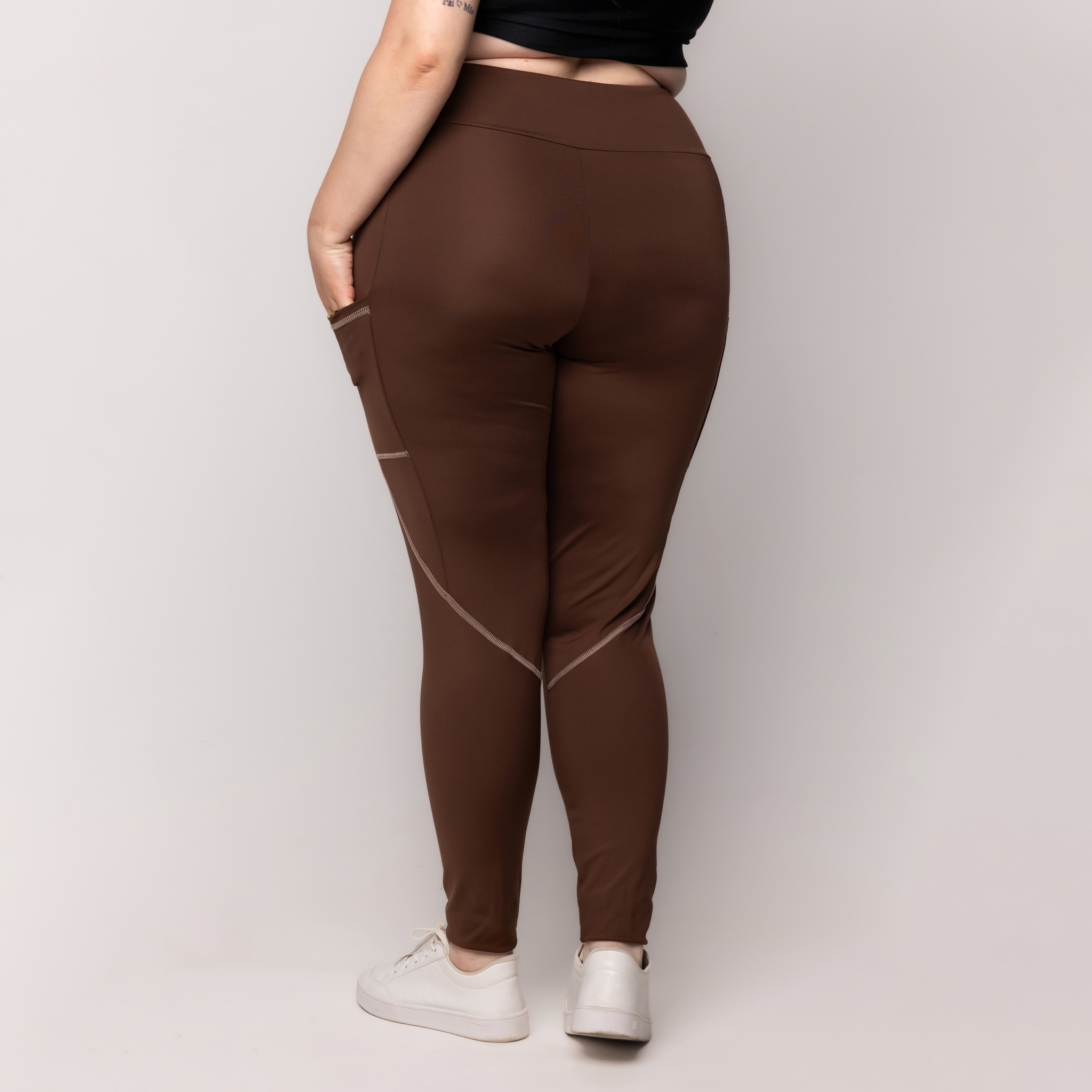Calça Com Bolso Plus Size