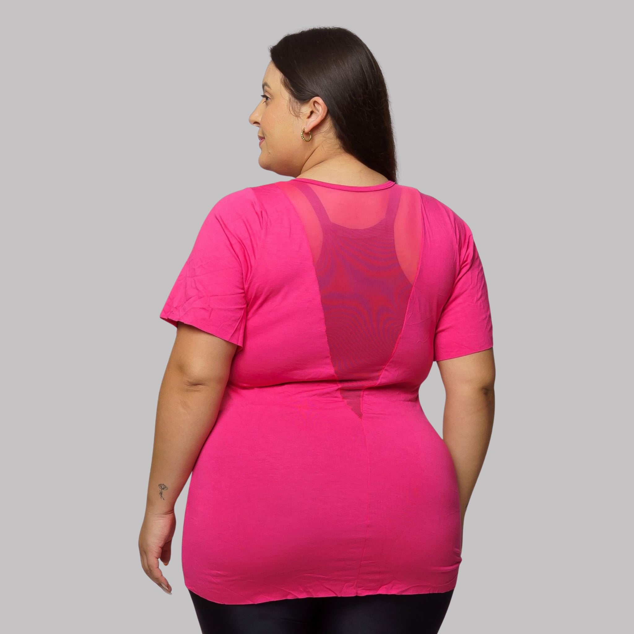 Blusa Detalhe em Tule Plus Size