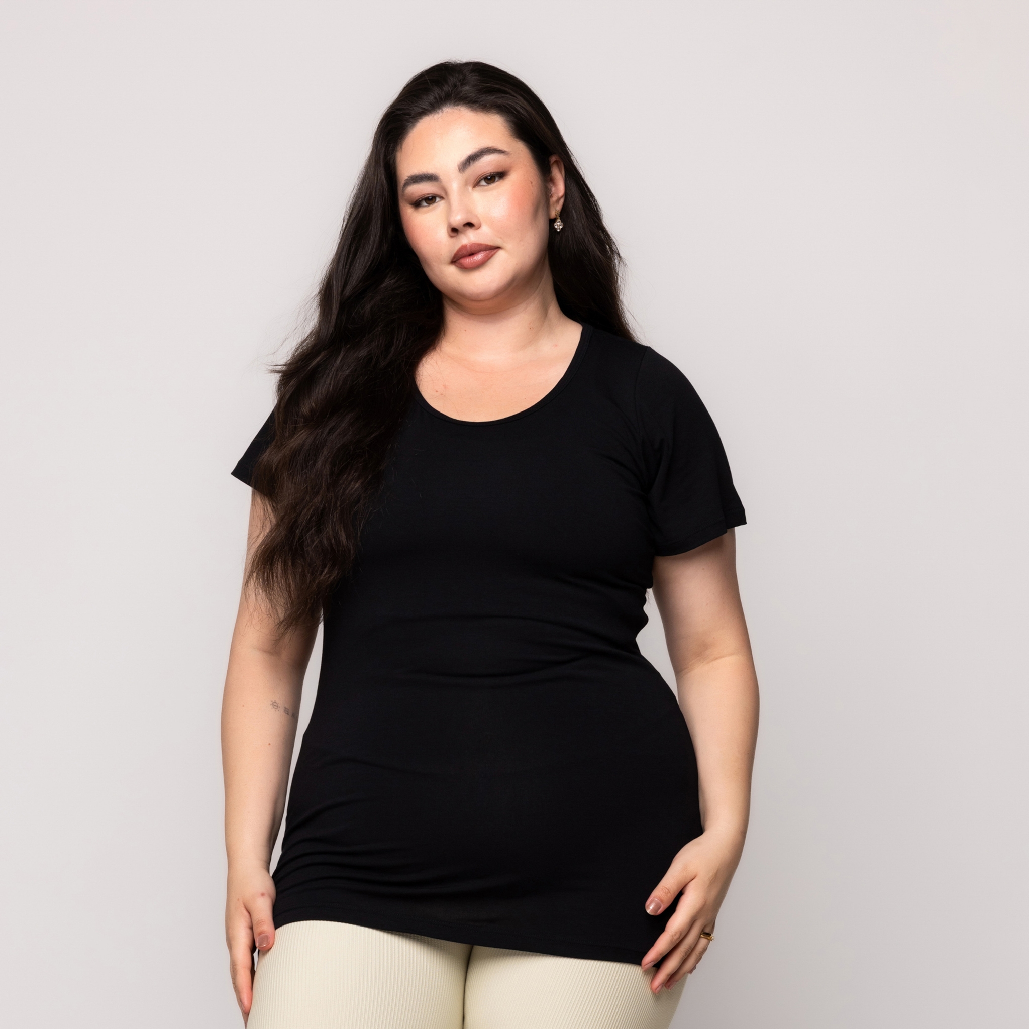 Blusa Tapa BumBum Plus Size - Preto 46 Blusa Tapa BumBum Plus Size - Preto 46