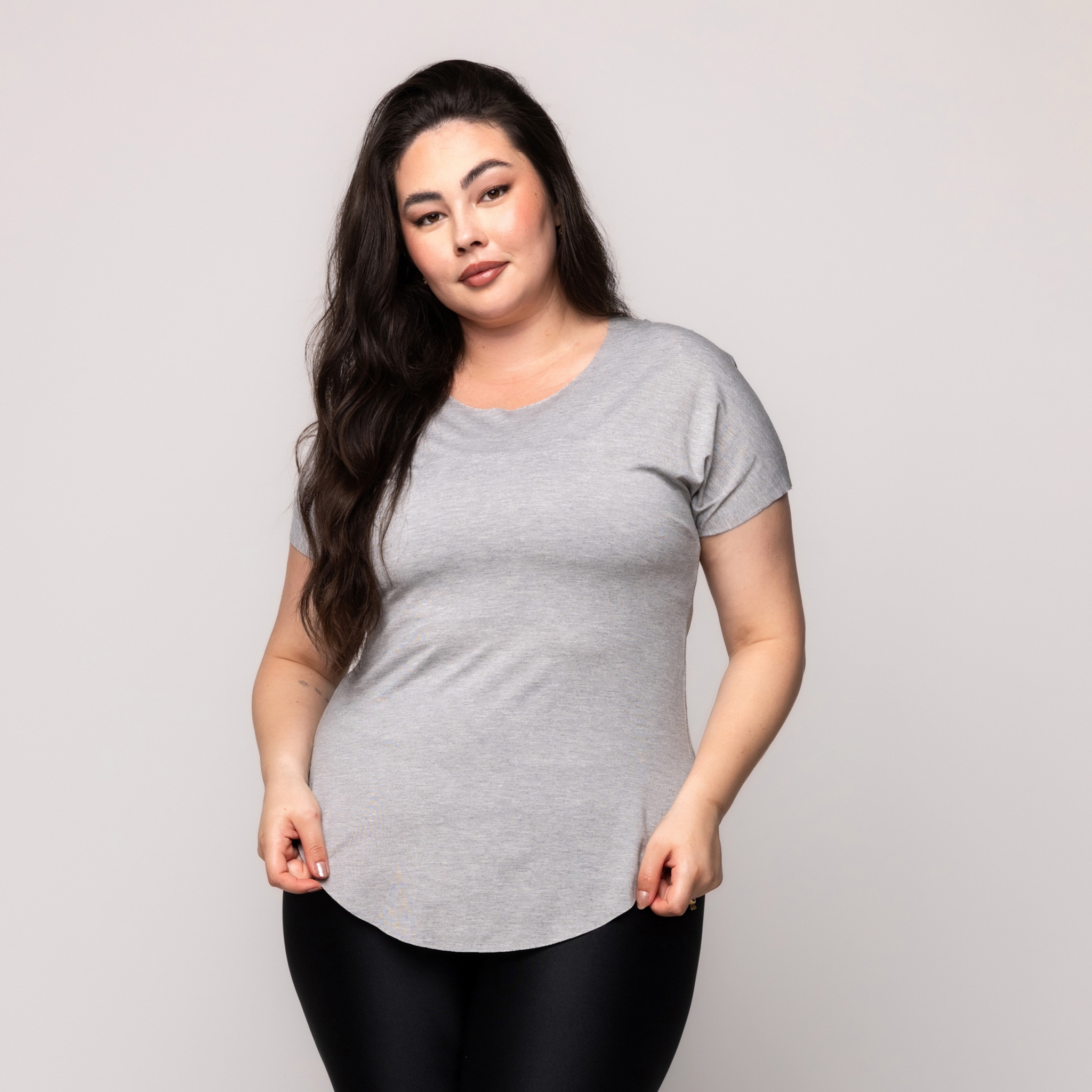 Blusa Tapa BumBum Plus Size - Cinza 46 Blusa Tapa BumBum Plus Size - Cinza 46