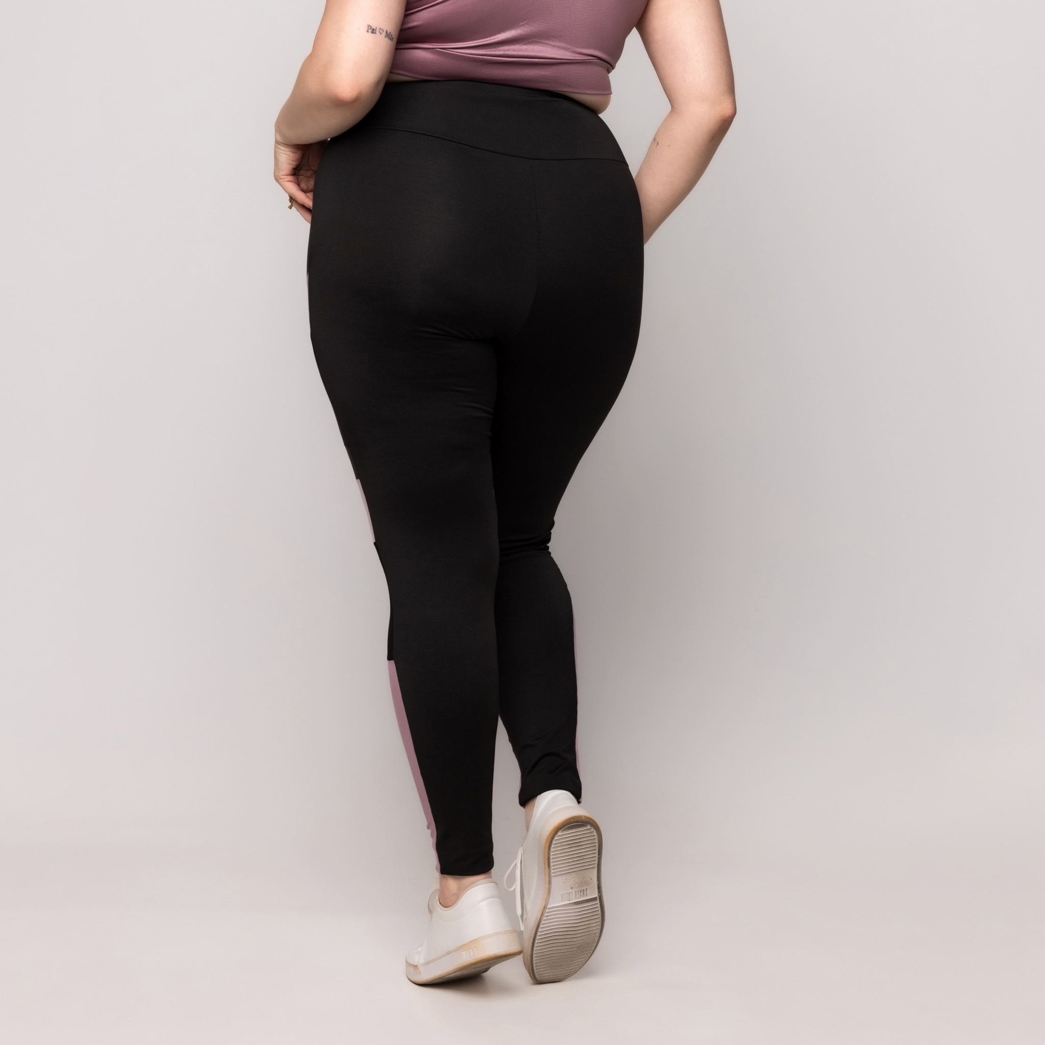 Calça Legging Detalhe em Tule Plus Size