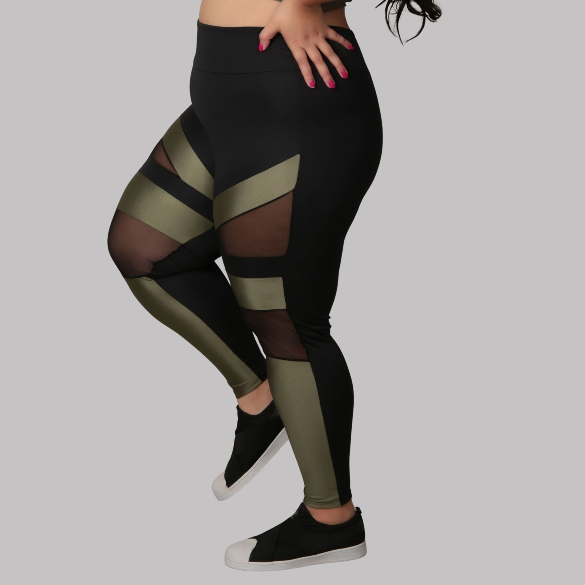 Calça Legging Detalhe em Tule Plus Size
