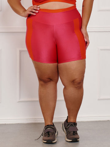 Bermuda Fitness Brilhosa Plus Size