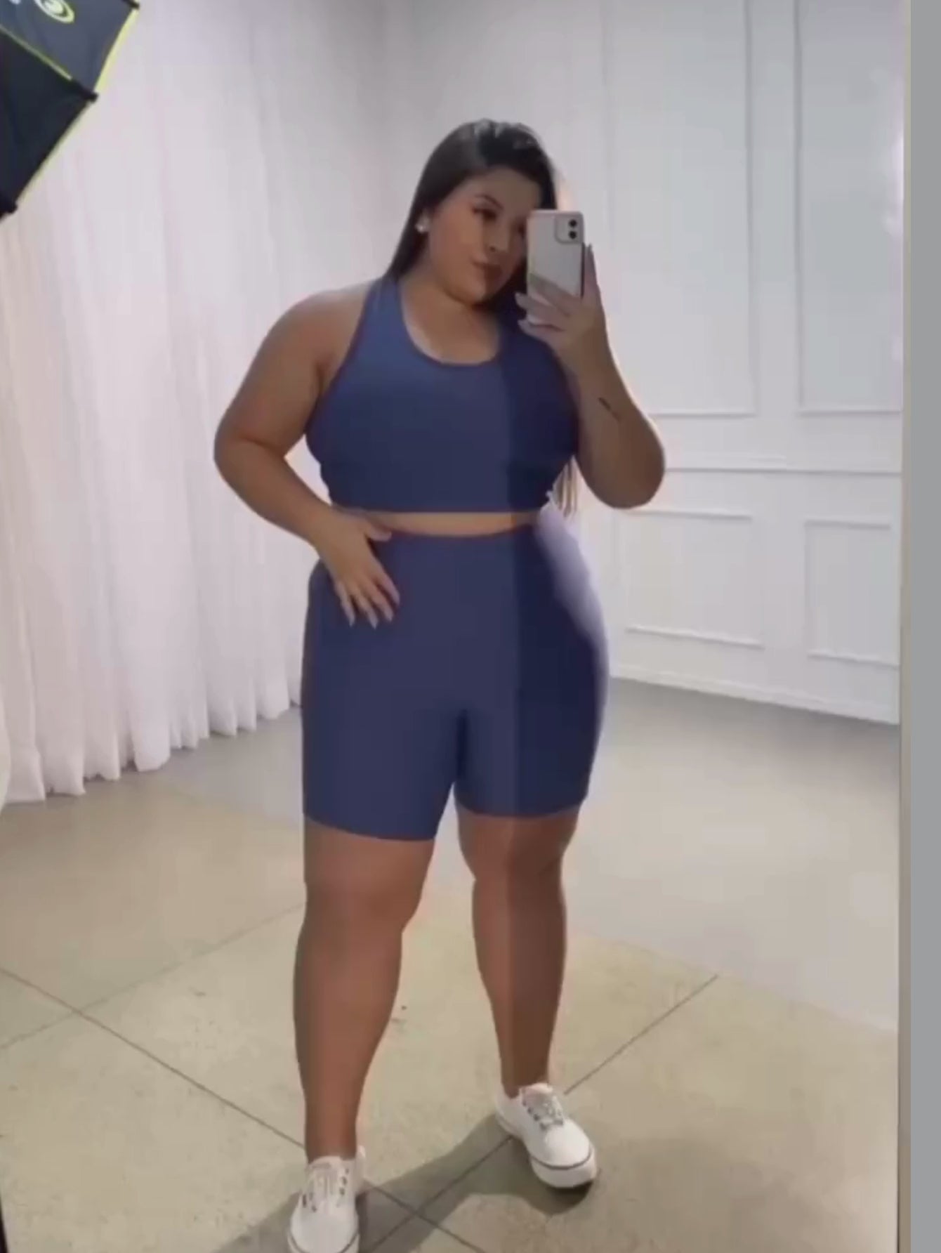 https://cdn.shopify.com/videos/c/o/v/7e89525f440d45ce831b3d6eb901c724.mp4