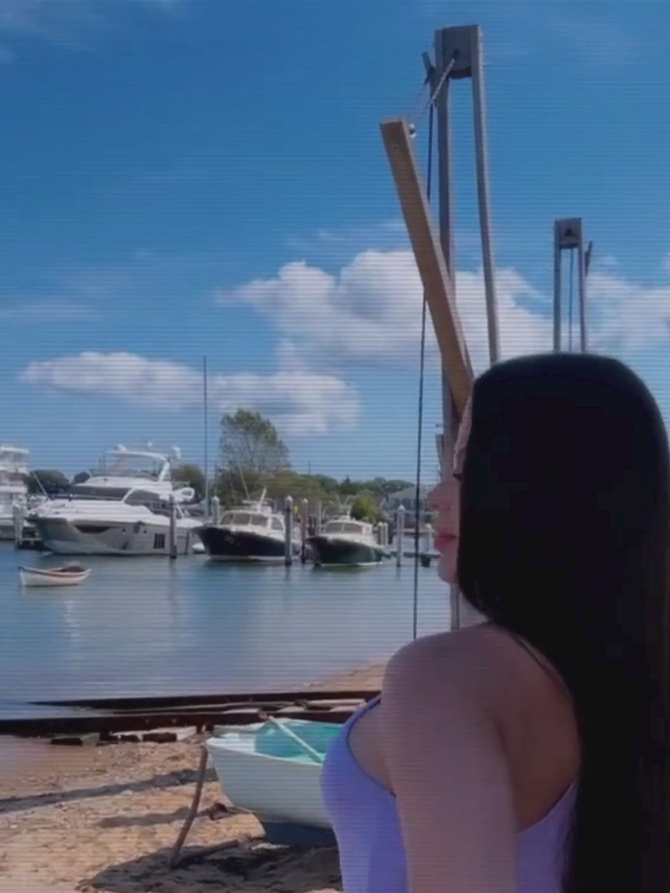 https://cdn.shopify.com/videos/c/o/v/9c9979a952ec4b0f9ebb2c07a8ed1799.mp4
