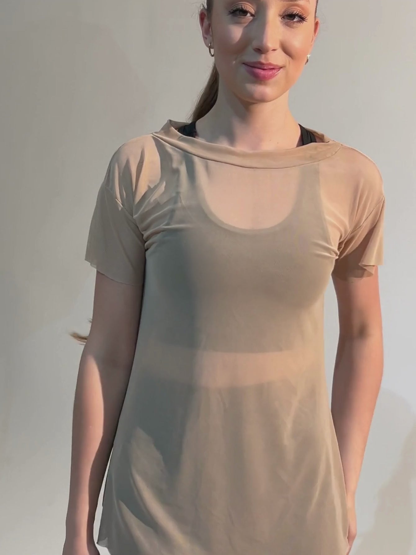 https://cdn.shopify.com/videos/c/o/v/ab7ba66fb47e4973a98a34db35cfc720.mp4