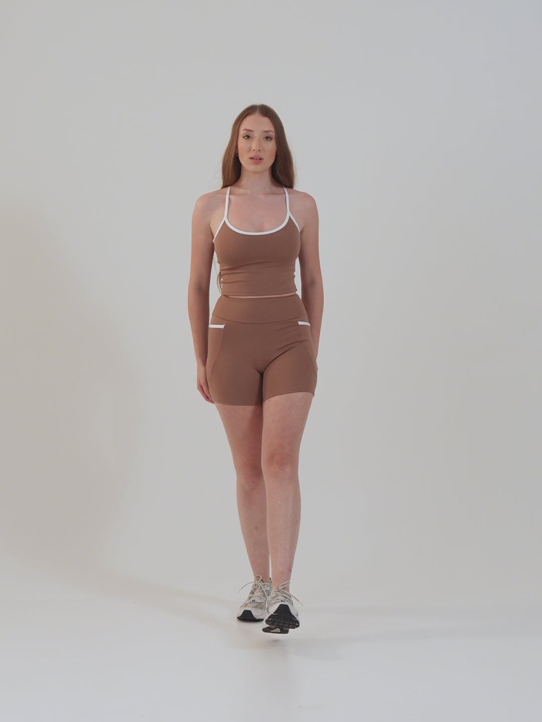 https://cdn.shopify.com/videos/c/o/v/bd8f5d86643049dbab595629c2a0b7ce.mp4