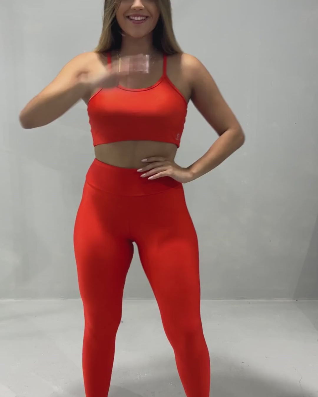 https://cdn.shopify.com/videos/c/o/v/f125b22ea6624a1fbe8554a54424f78a.mp4