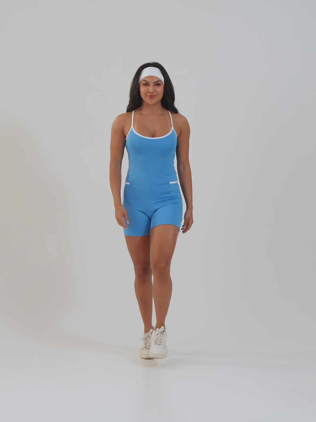 https://cdn.shopify.com/videos/c/o/v/f62e8abb5cba4b78984d9de669c68122.mp4