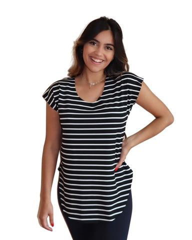 Blusa Listrada Barra Arredondada Tapa BumBum Fitness