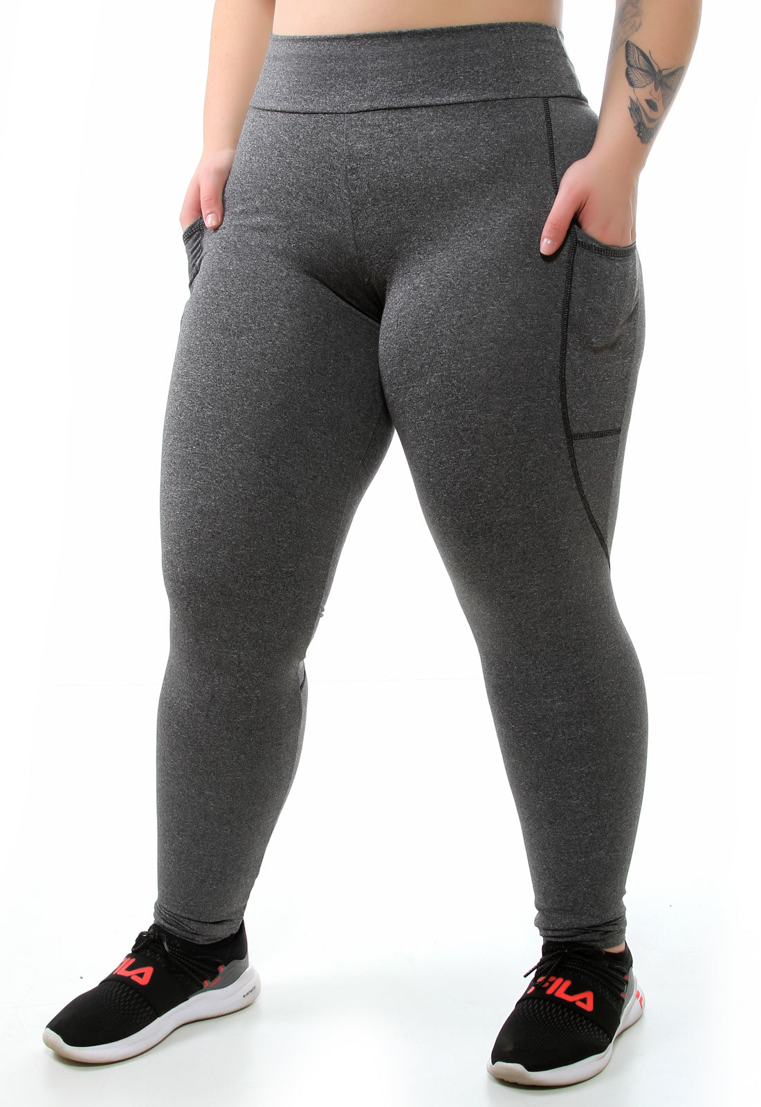 Calça Com Bolso Plus Size (6930387992727)